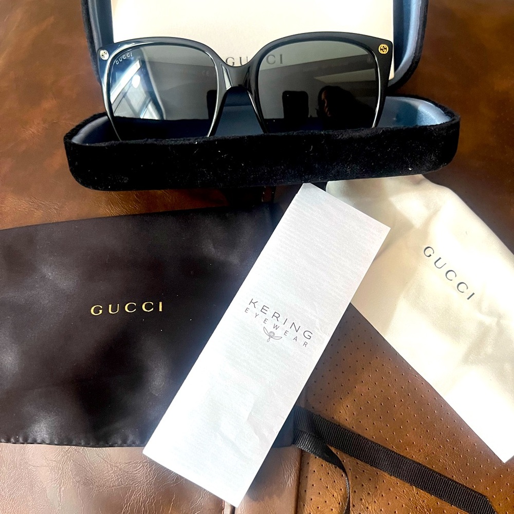 Women’s Oversized Gucci Sunglasses